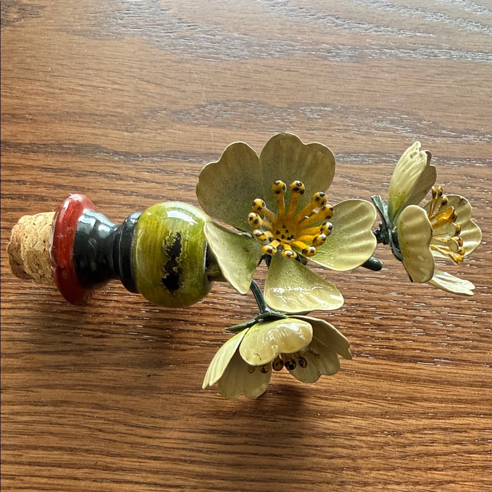 Vintage Mid Century Toleware Flower Wine Bottle Stopper